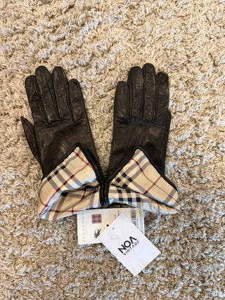 BURBERRY