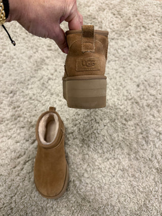 UGG